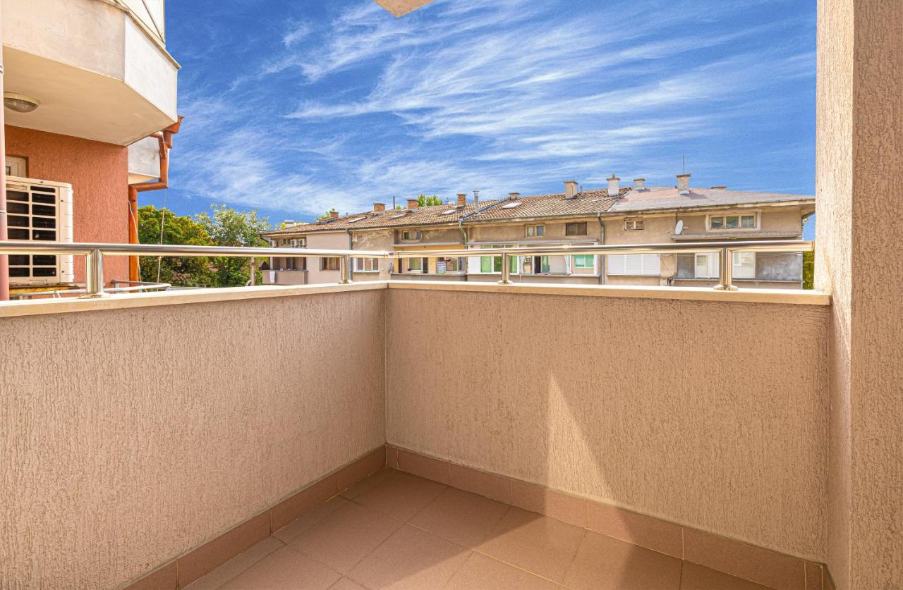 Modernly-Designed 1Bd Apartment With A Nice Terrace Plovdiv Exterior foto